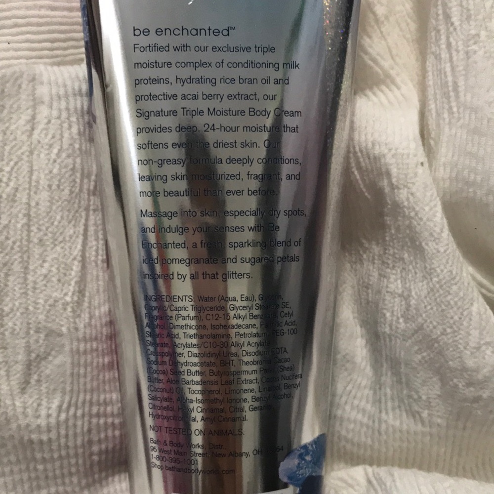 NEW - Bath & Body Works. Be Enchanted - Picture 3 of 4